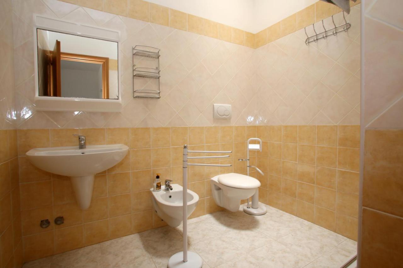 Annaluce Apartments Весте Екстериор снимка